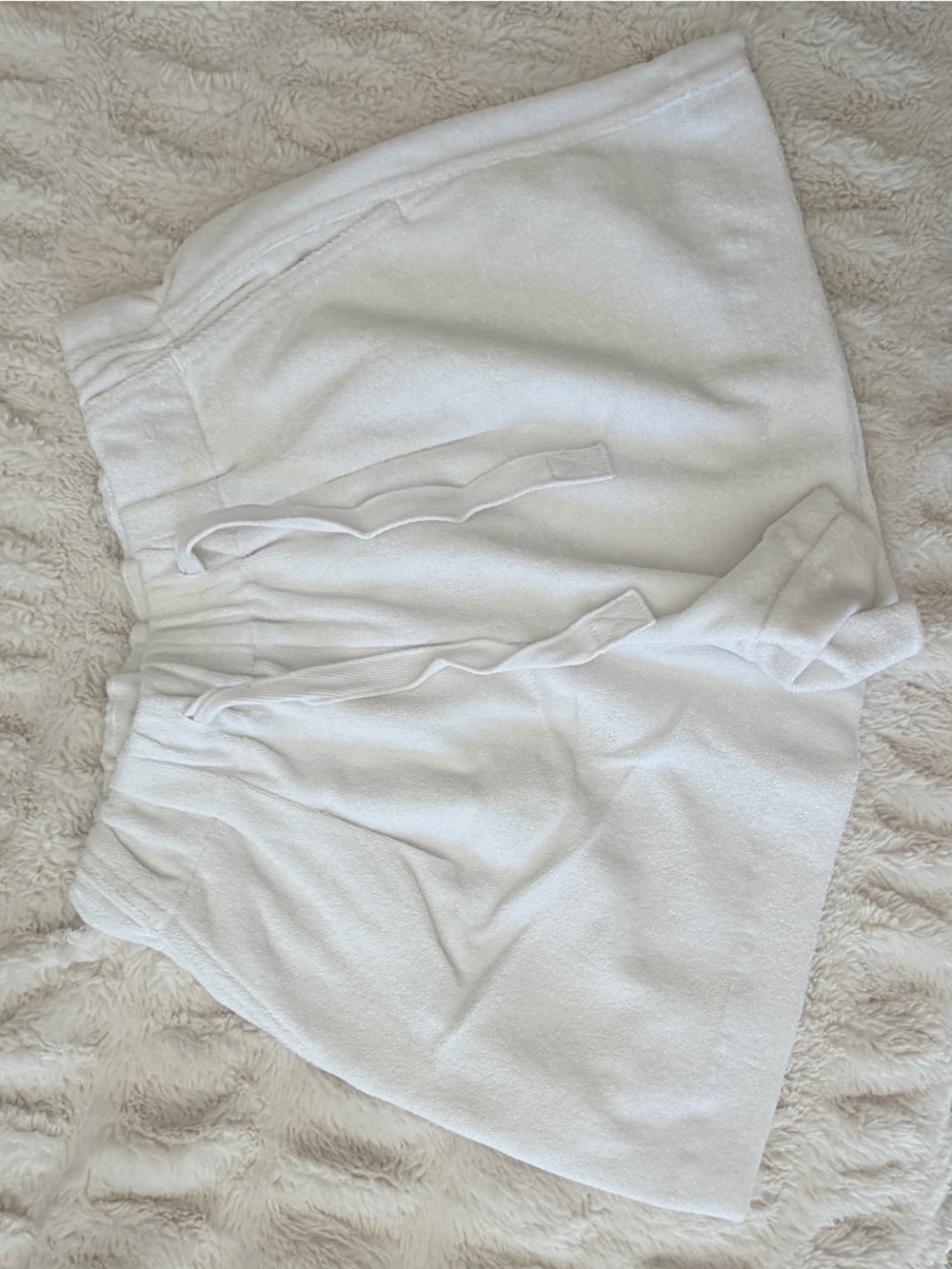 *NWT* Vince White Soft Terry Drawstring Lounge Shorts